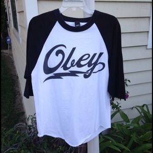 Mens Obey raglan tee