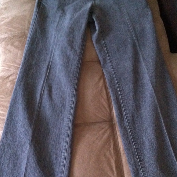 Michael Kors size 6 jeans. - Picture 2 of 2