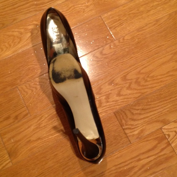 Shoes - Picture 3 of 3