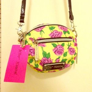 🚫SOLD🚫Floral Betsey Johnson MiniCross Body purse