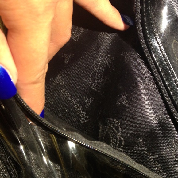 Betsey Johnson bag👛 - Picture 2 of 4