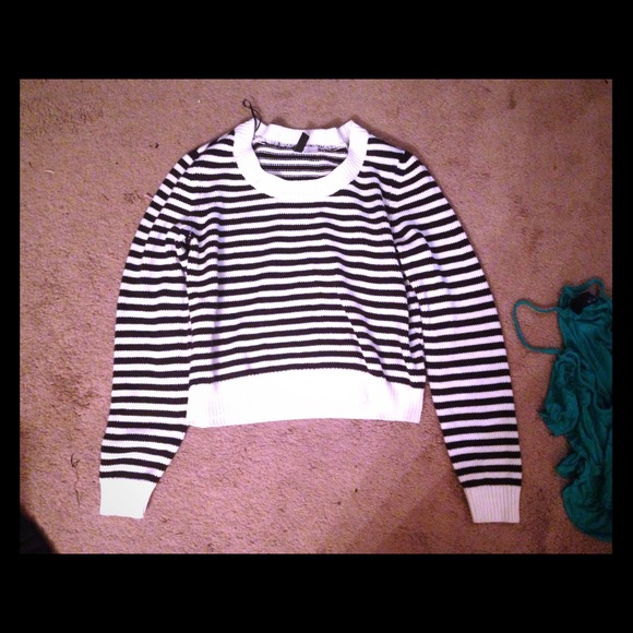 Crop Top Sweater
