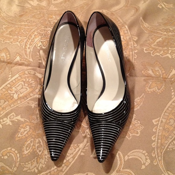 Shoes - Picture 2 of 2