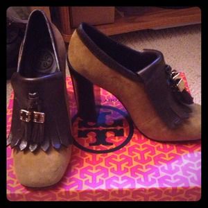 Tory Burch! Just reduced the price ^.^