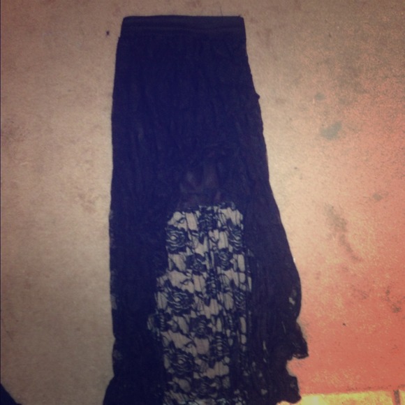 Lace layered skirt
