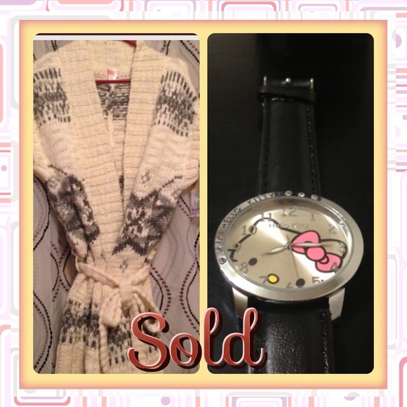 SOLD In bundle ✨REDUCED✨Hello kitty watch