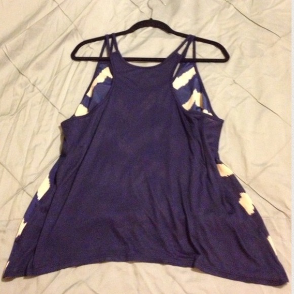 ⚓ Navy Blue Chevron Print Top ⚓ - Picture 2 of 2