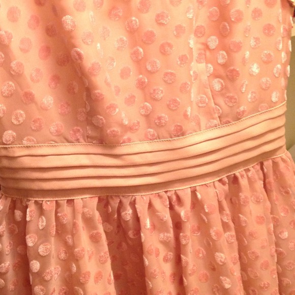 Dress - Picture 3 of 4