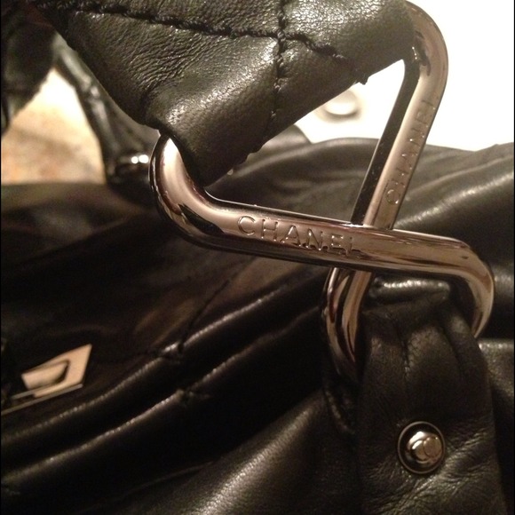 Authentic Chanel Handbag - Picture 2 of 4