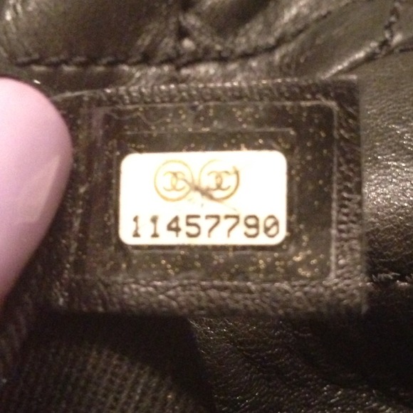 Authentic Chanel Handbag - Picture 3 of 4