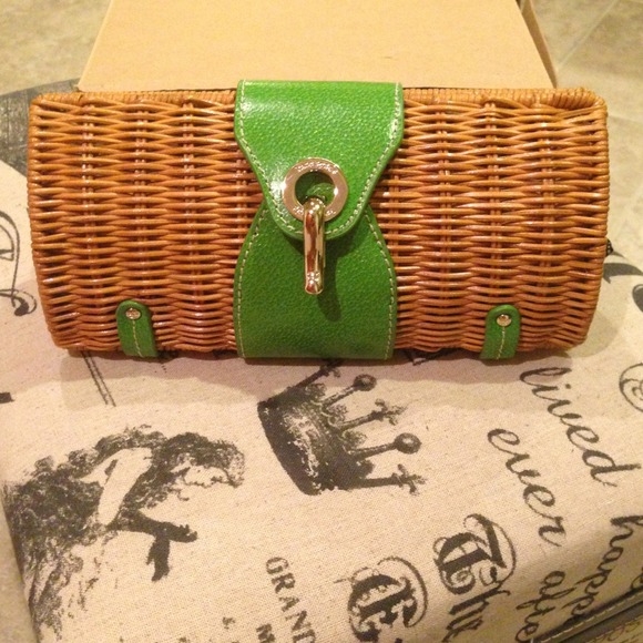 ***SOLD ON eBAY*** Kate Spade Tisbury Mini Clutch