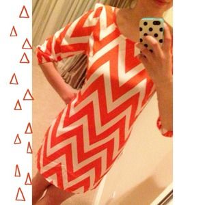 **REDUCED** Chevron Zipper Back Dress