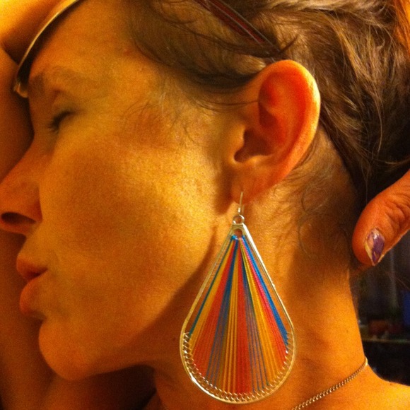 Handmade string earrings - Picture 2 of 2