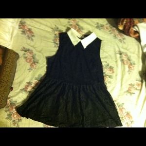 ✨White collared, Black peplum✨