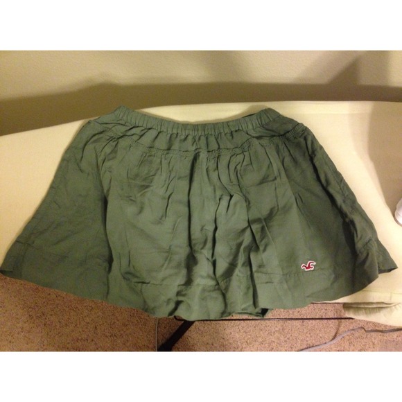 Hollister Dresses & Skirts - Navy Green Hollister Skirt