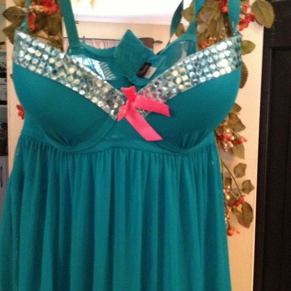 *SOLD IN BUNDLE* - Picture 2 of 3