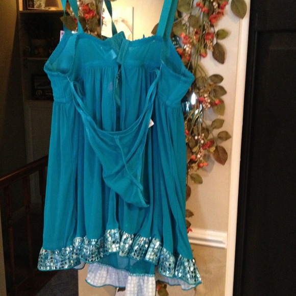 *SOLD IN BUNDLE* - Picture 3 of 3