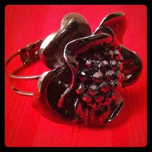 Very elegant Bronze Bracelet