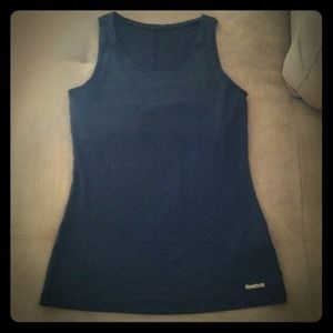 SOLD Sz M Black Reebok athletic top