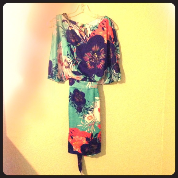 Colorful pull back dress