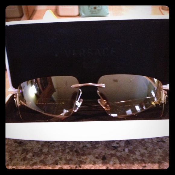 New Never Worn Versace Sunglasses