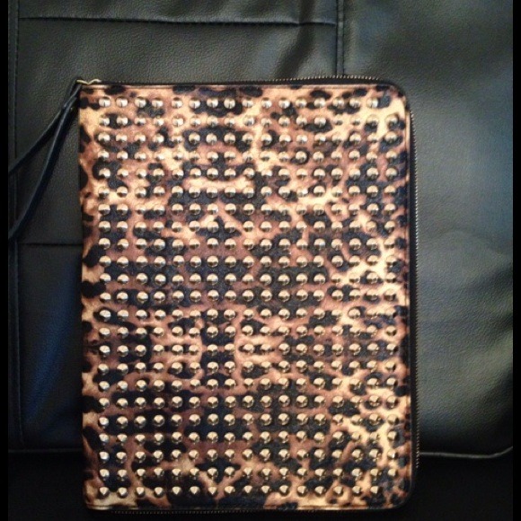 Leopard Studded IPad Clutch - Picture 1 of 3