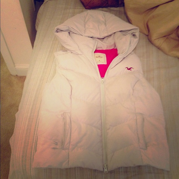 Hollister vest