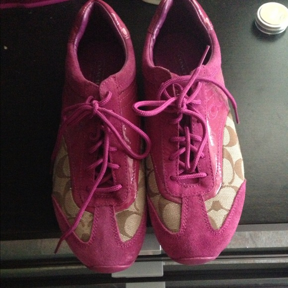 Rosalita pink coach shoe - Picture 1 of 1