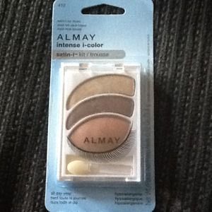 ❌Sold❌🎀Almay🎀 Intense I-color brand new