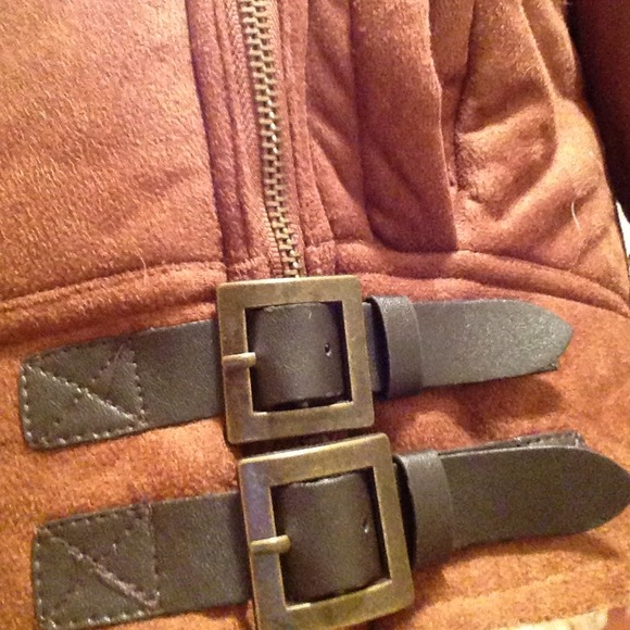 Waist high jacket - Picture 3 of 4