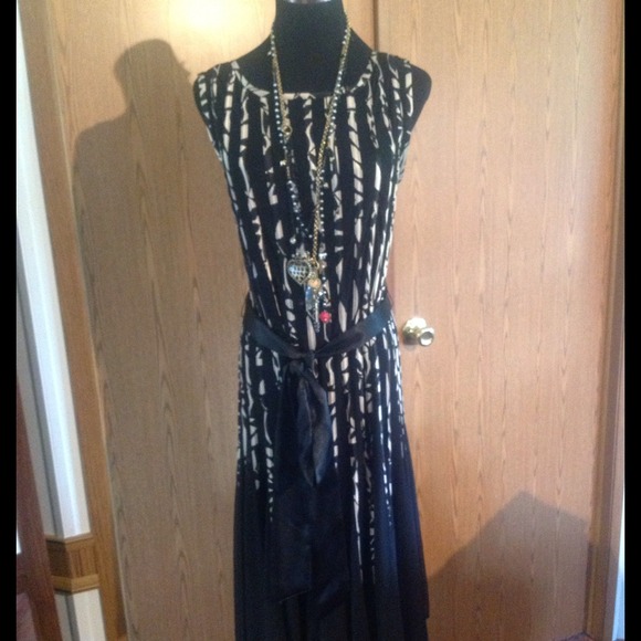 Dresses & Skirts - Cocktail/Evening DressFINAL MARK DOWN