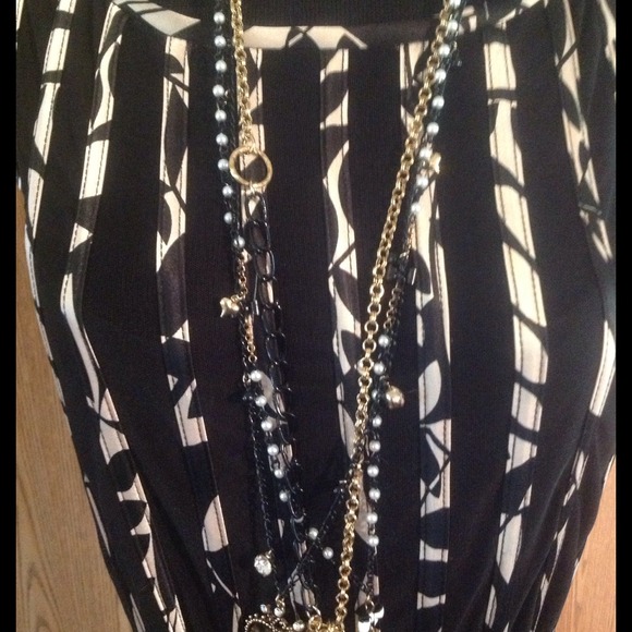 Cocktail/Evening DressFINAL MARK DOWN - Picture 4 of 4