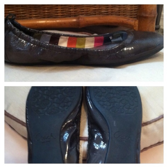 Sold!🎉🎊🎈Host pick🎈🎊🎉Black Coach ballet flats - Picture 3 of 4