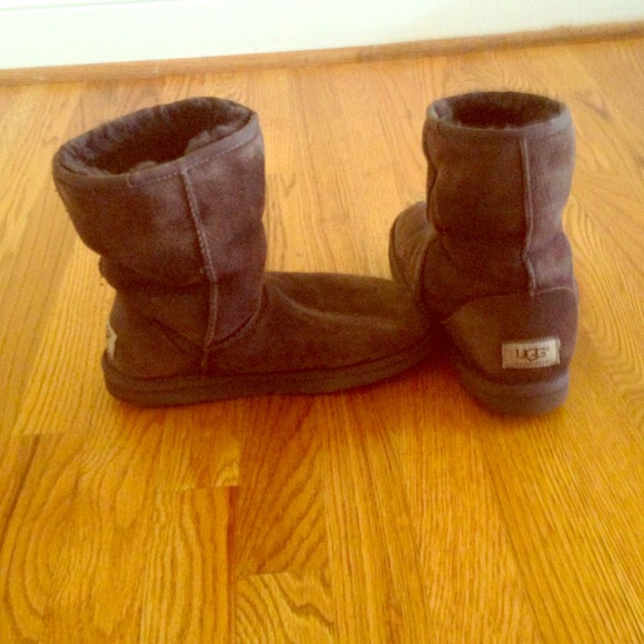 Short brown uggs!