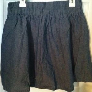 Fully lined high waist skirt