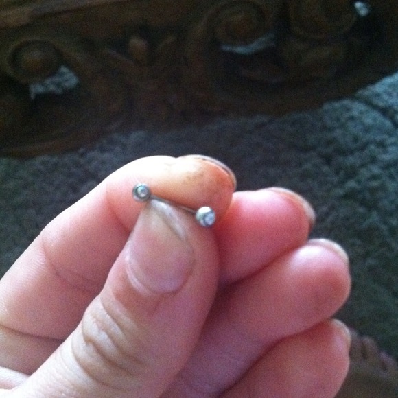 Iridescent eyebrow ring! ❌No Trades❌ No Paypal⛔️ - Picture 2 of 4