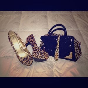 Womens heels size 10. Sequence and leopard purse