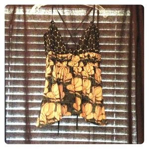 Cute summer time top!