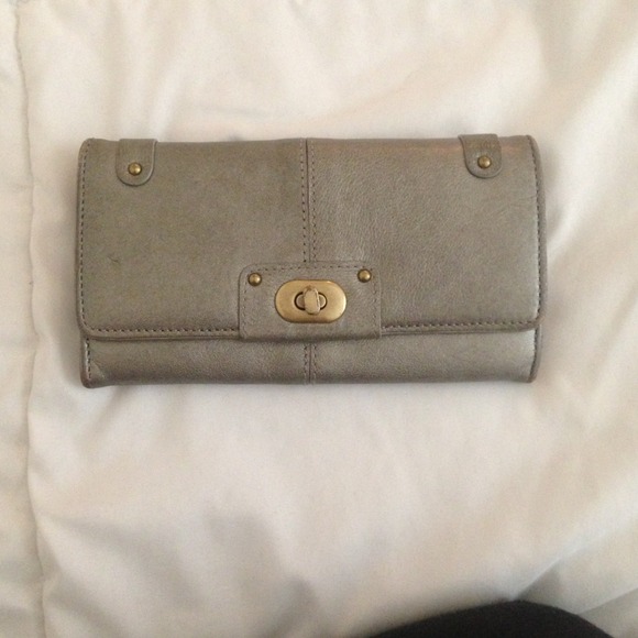 Adorable Metallic wallet!