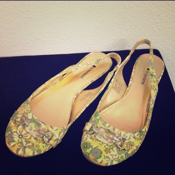 Floral sandals