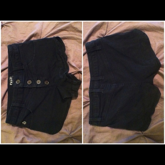 Volcom High Waist Shorts