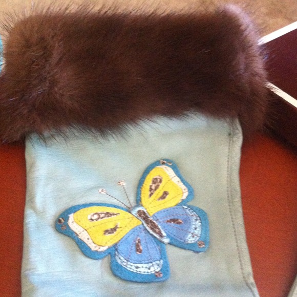 AUTHENTIC- Coach leather gloves with Mink trim.