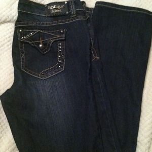 NEW ANTIQUE RIVER DISTRESSED AND EMBELLISHED JEAN