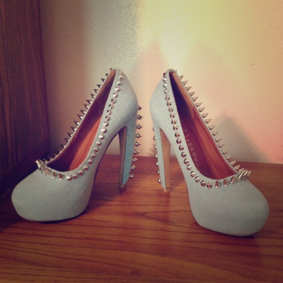 Jeffrey Campbell Madame in light denim