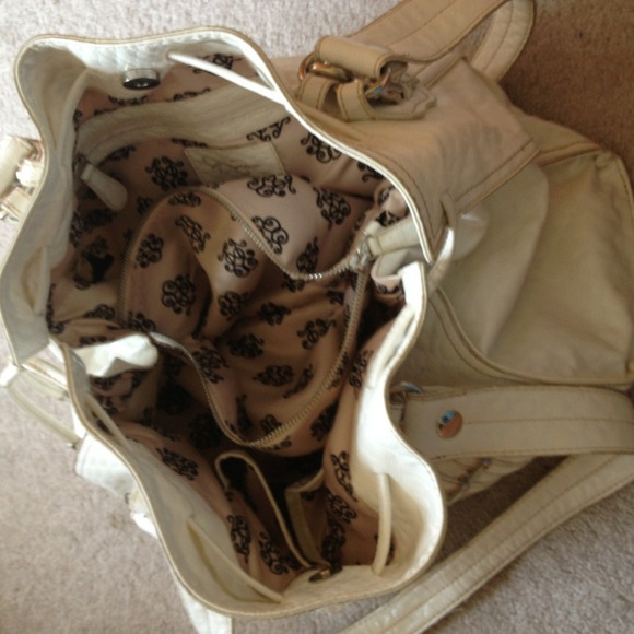 Large white Jessica Simpson hand bag - Picture 3 of 4