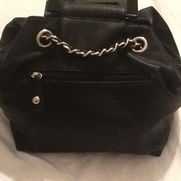 Classy black leather bag.