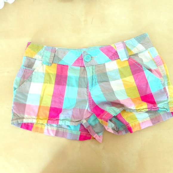 Shorts size 3