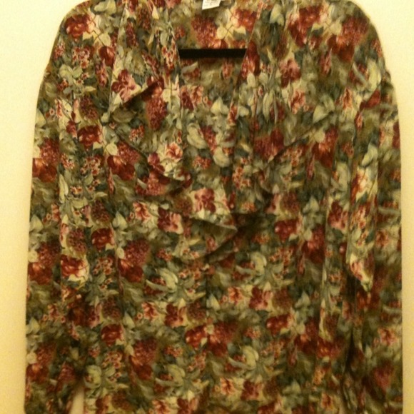 Beautiful peasant blouse