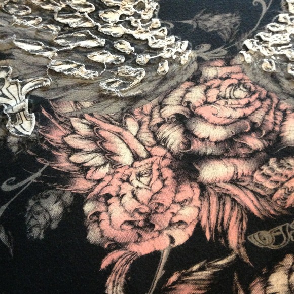 Shirt with Wing detail - Picture 2 of 3