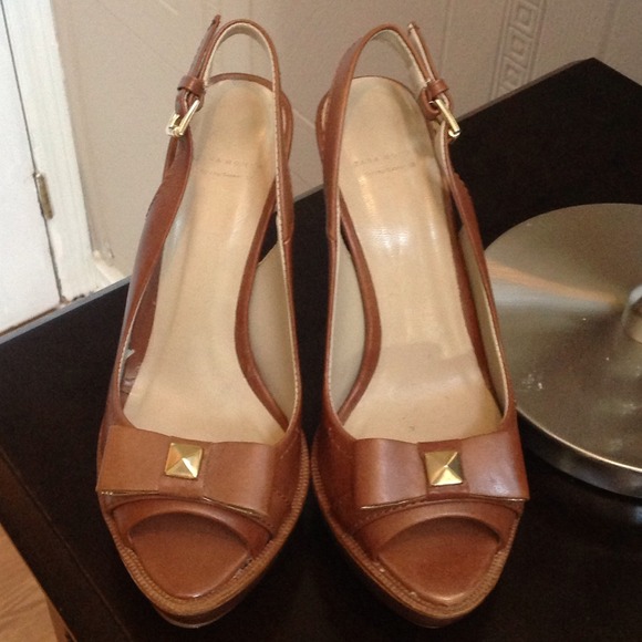 Zara peep toe shoes size 6